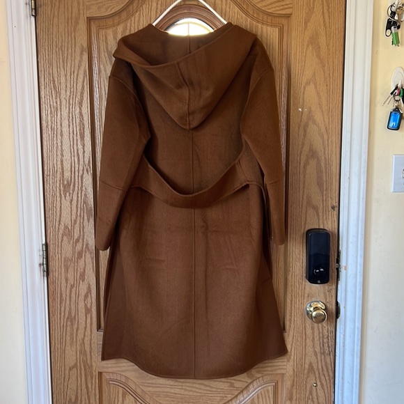 Coat - Picture 3 of 7